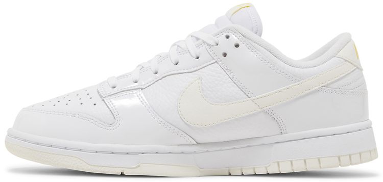 Кроссовки Nike Wmns Dunk Low 'Valentine's Day - Yellow Heart', белый — фото 3