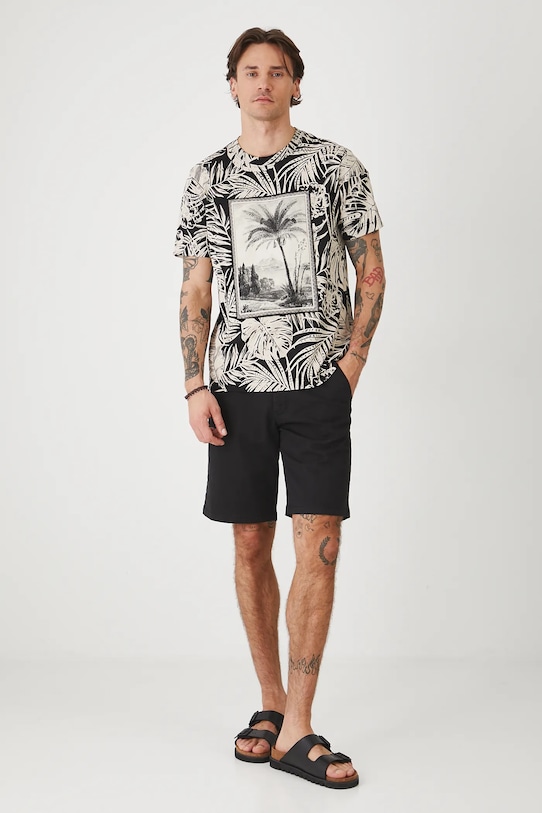 

Шорты Medicine, черный