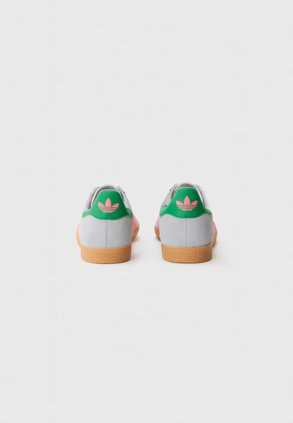 Кроссовки gazelle унисекс Adidas Originals, Halo Silver-Coloured/Lucid Pink/Green — фото 3