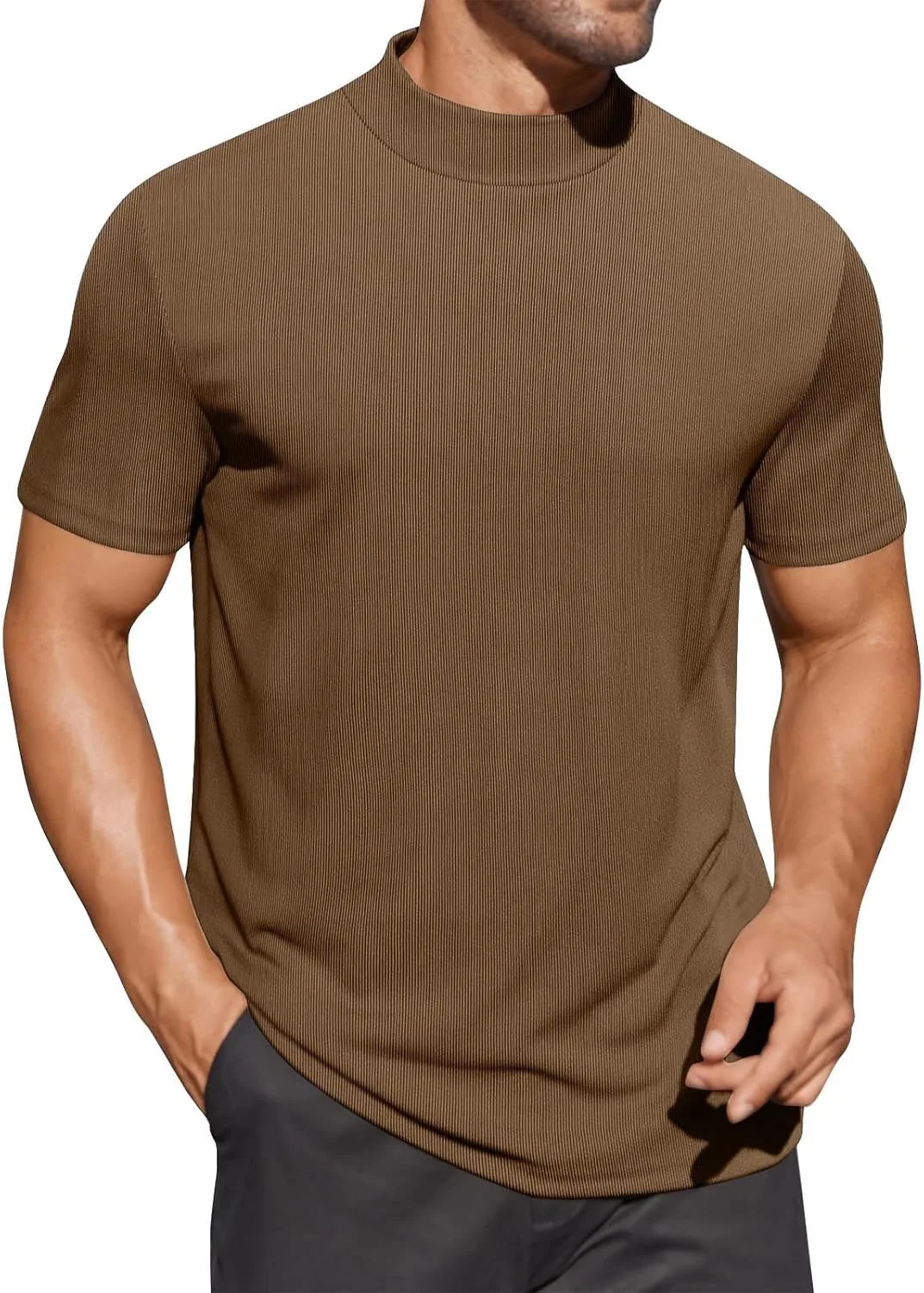 

Мужская вязаная футболка с коротким рукавом