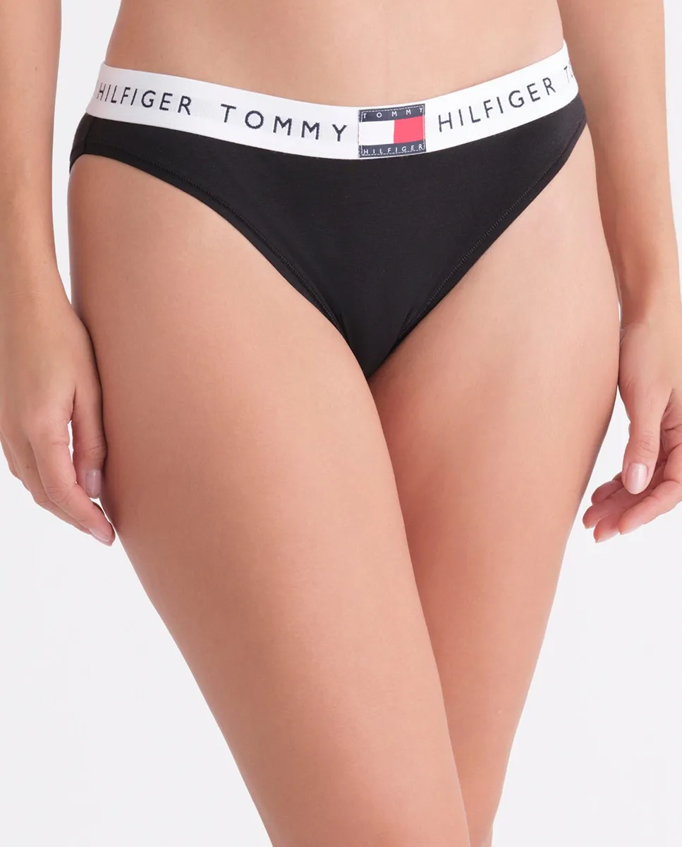 

Хлопковые трусики с флагом на поясе Tommy Hilfiger, черный