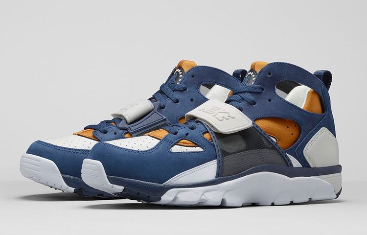 

Кроссовки Nike Air Trainer Huarache Premium 'Medecine Ball', синий