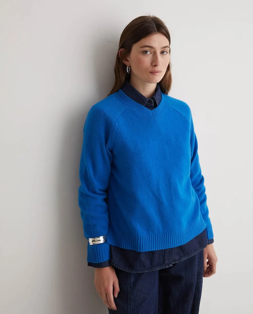 

Женский свитер с длинными рукавами и V-образным вырезом Yerse, темно-синий