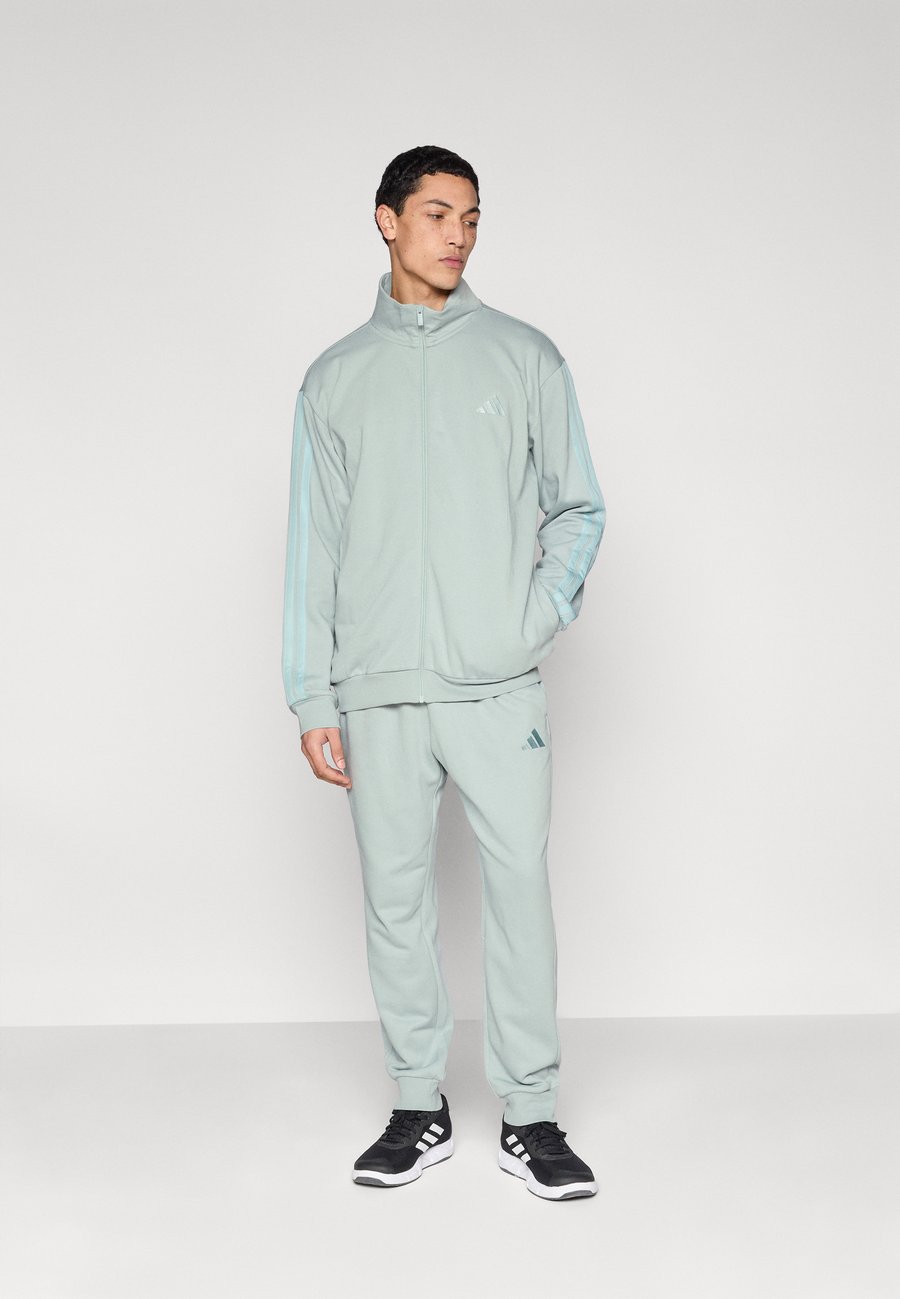 

Спортивный костюм Adidas Sportswear SET, Sage/Light Green