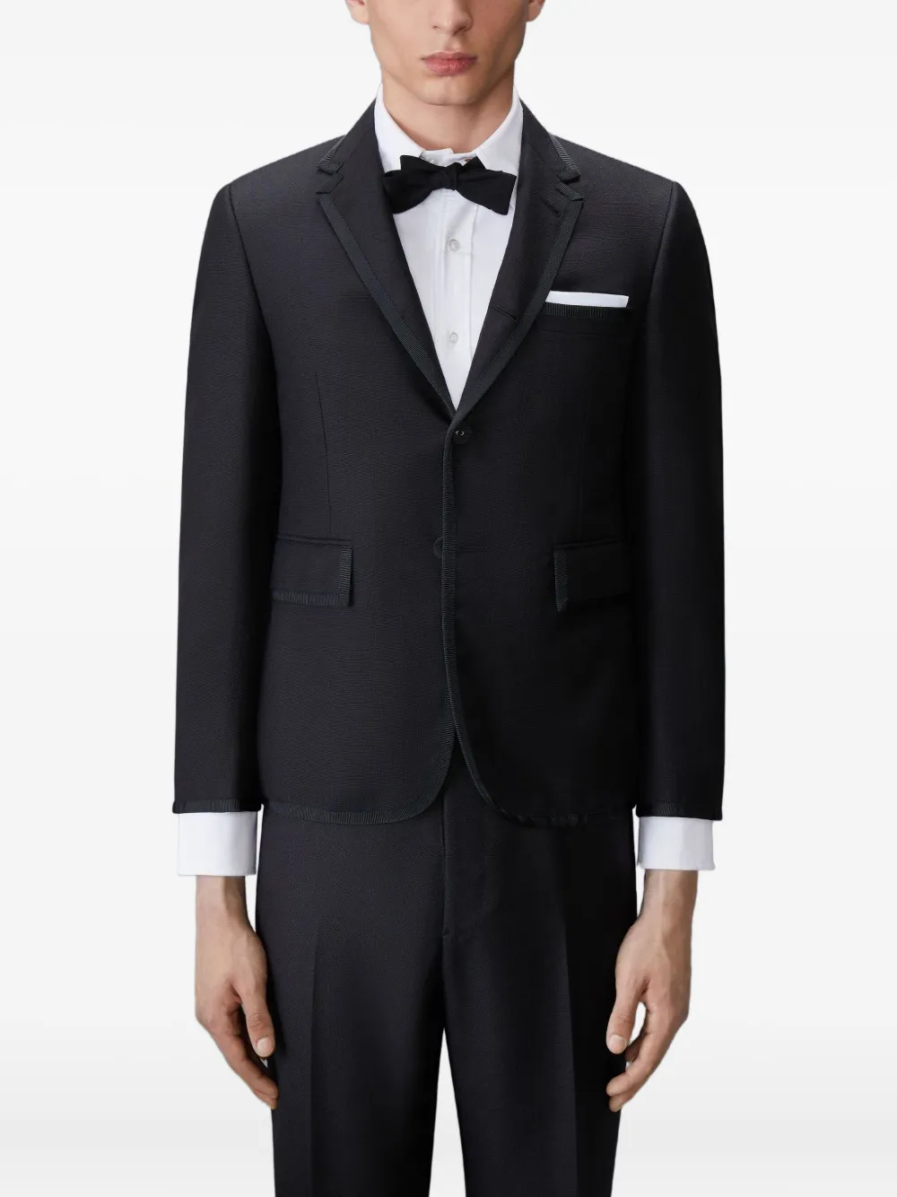 

Черный классический смокинг из двухслойного мохера THOM BROWNE