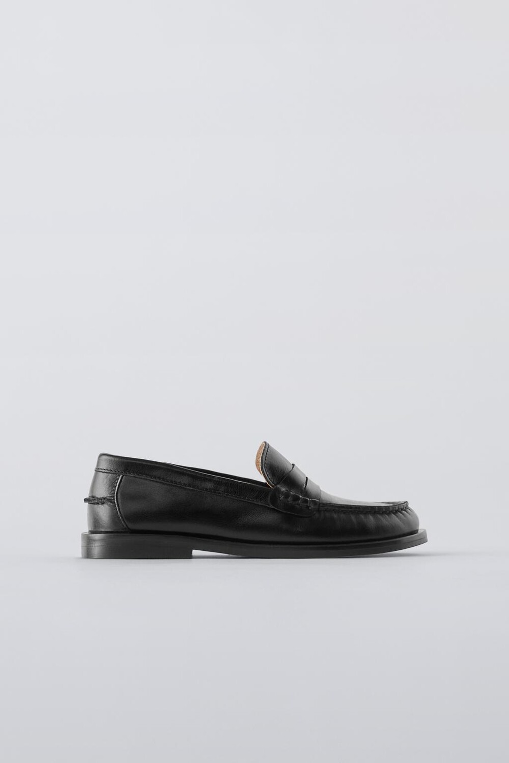

Кожаные лоферы ZARA, черный