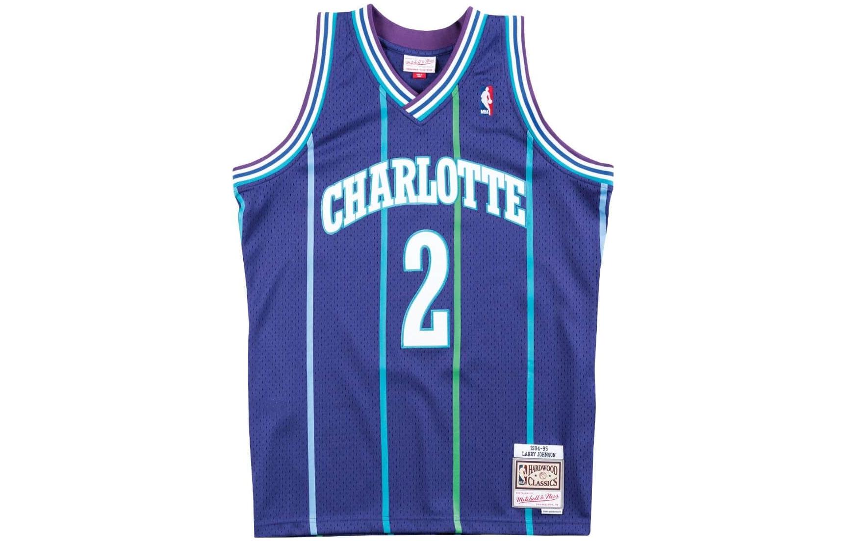 

Майка баскетбольная Mitchell & Ness X NBA Charlotte Hornets 94 Larry Johnson Swingman Alt Mitchell Ness, синий