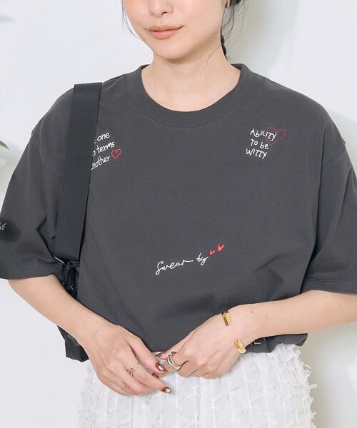 

Футболка с вышивкой FREAK'S STORE