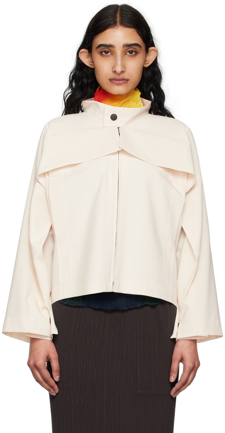 

Плоская защипнутая куртка Off-White 132 5. ISSEY MIYAKE