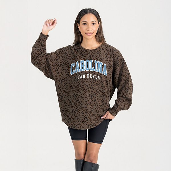 

Женский оверсайз свитшот north carolina tar heels леопардовый коричневый Gameday Couture