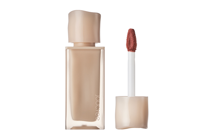 

Joocyee Jiaose Natural Nude New Nude Pink Mist блеск для губ Soft Matte, легко растушевывается, 4 г