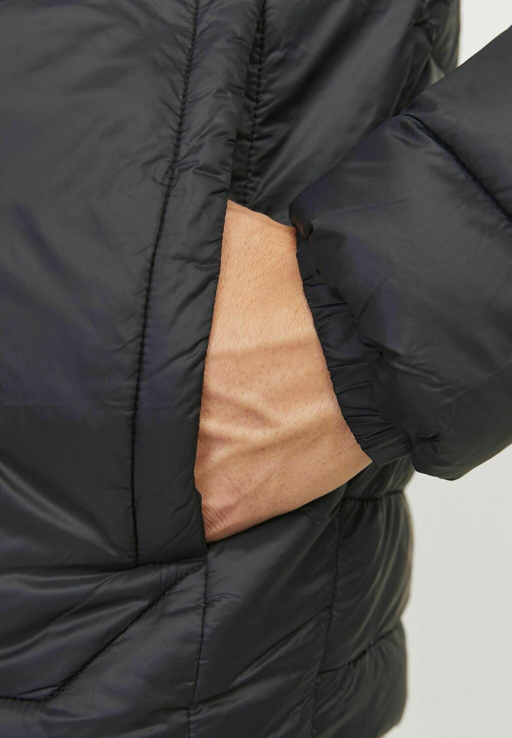 

Зимняя куртка Jack & Jones, черный