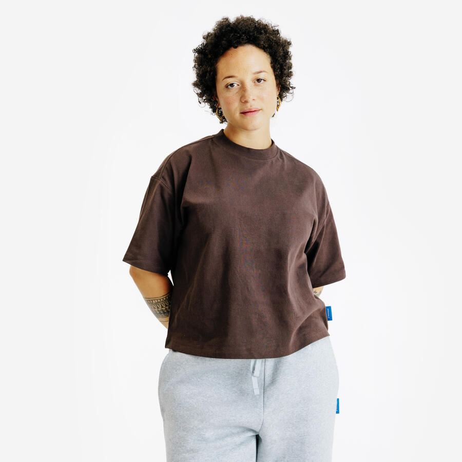 

DECATHLON Женская укороченная футболка - коричневая