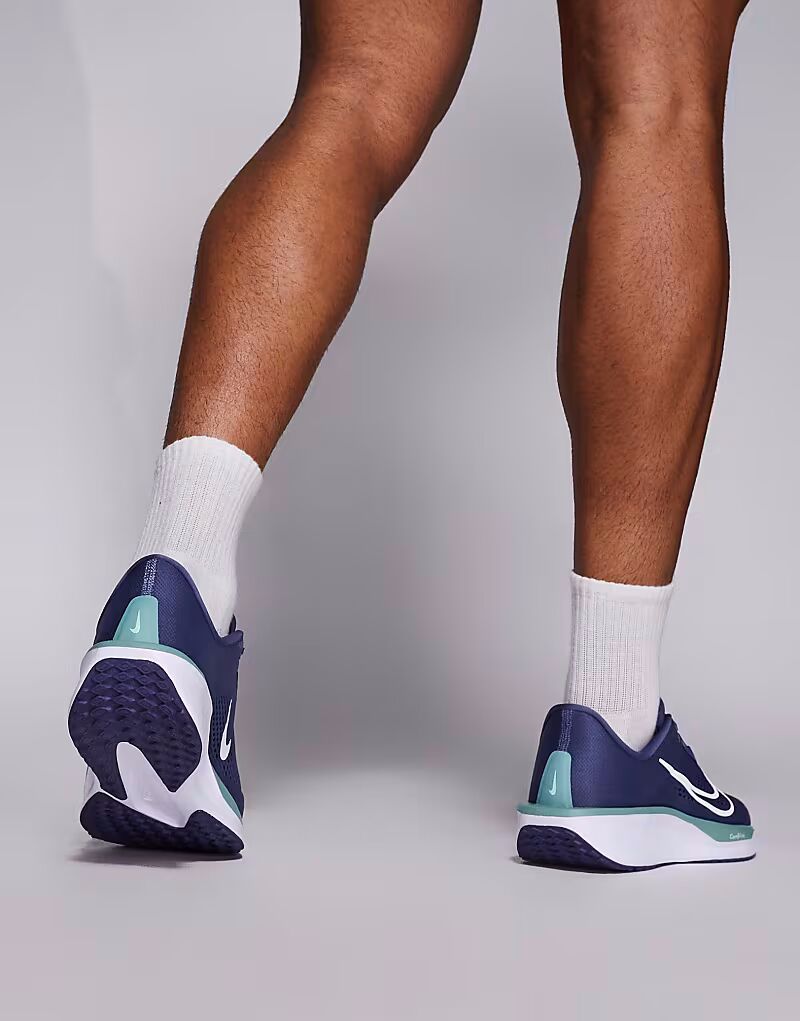 Кроссовки для бега Running Quest 6 фиолетового и белого цветов Nike Running — фото 3