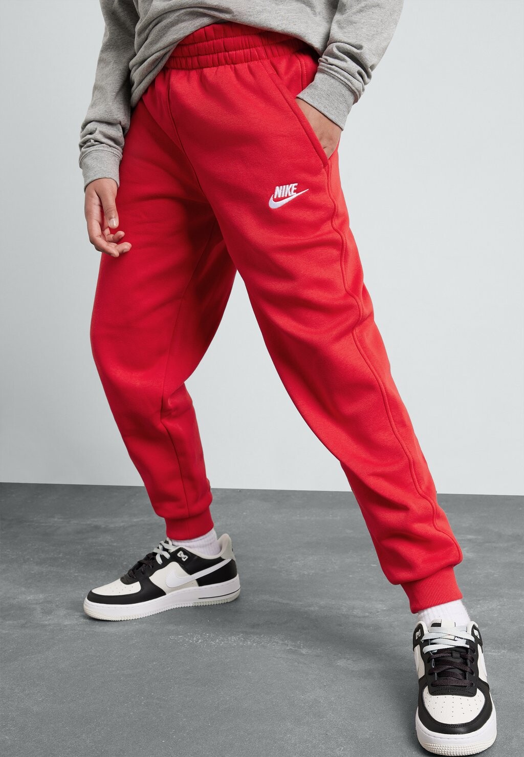 

Брюки спортивные Club Unisex Nike, цвет university red/white