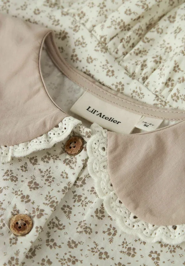 Блуза с воротником Lil' Atelier, цвет кокосовое молоко — фото 4