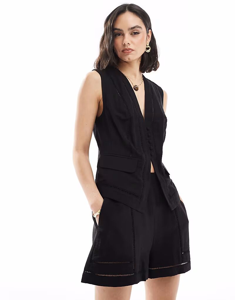 

Жилет ASOS DESIGN с отделкой-лесенкой, черный