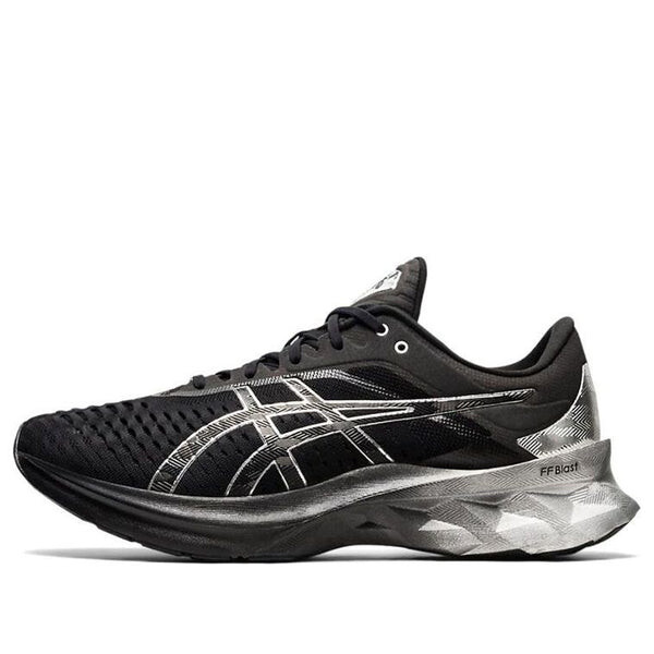 

Кроссовки новабласт Asics, черный