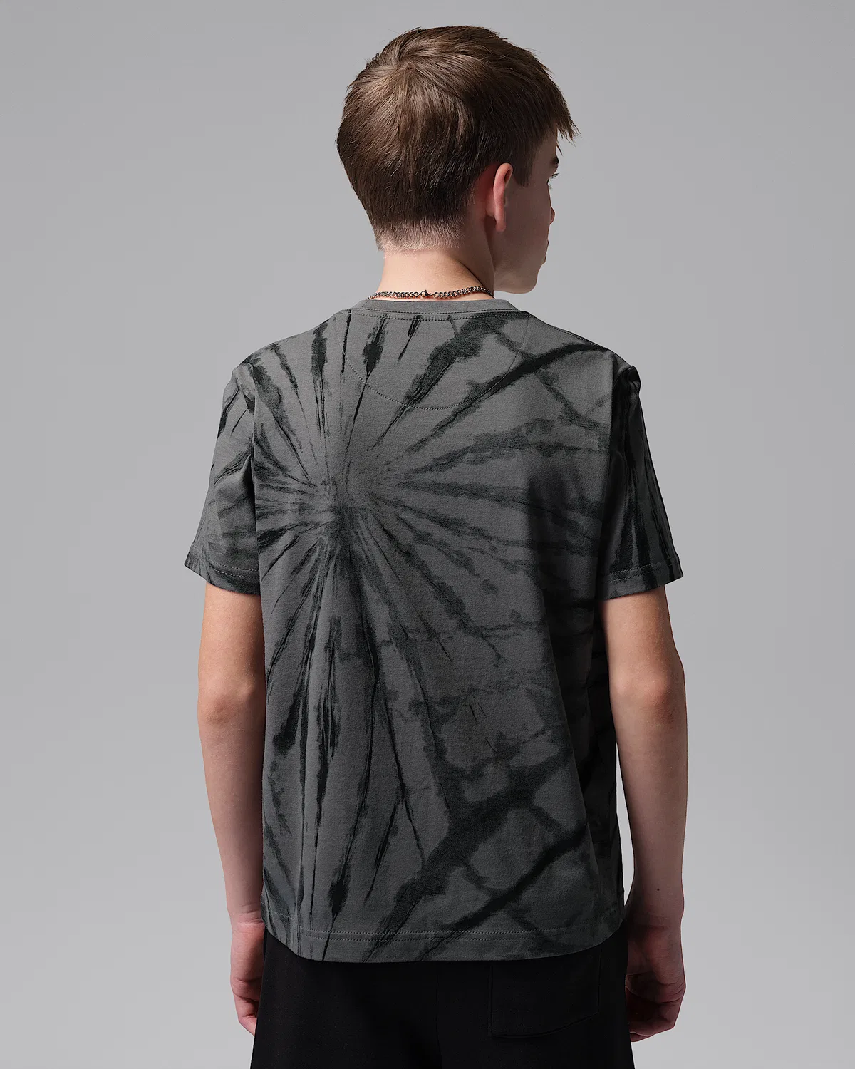 Детская футболка Jordan Big Kids' Geo Tie Dye, Iron Grey — фото 2