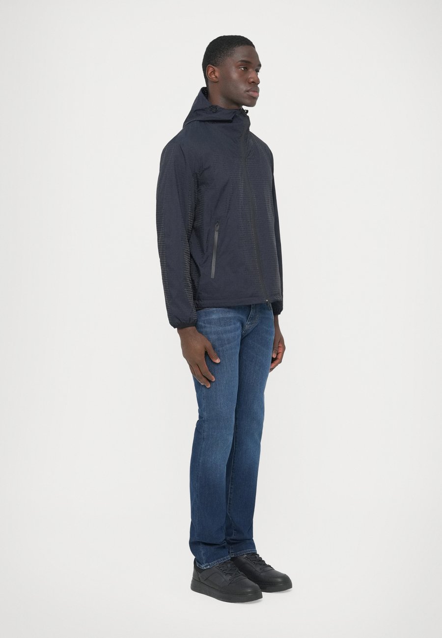 Куртка Emporio Armani BLOUSON JACKET, Iconico Blu Navy/Dark Blue — фото 4