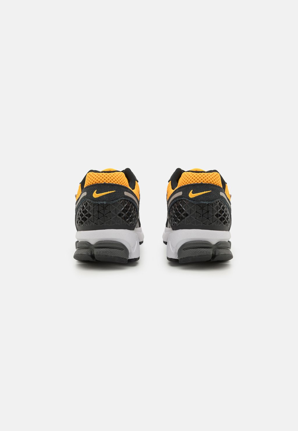 Кроссовки ZOOM VOMERO 5 FEST UNISEX Nike Sportswear, оранжевый — фото 3