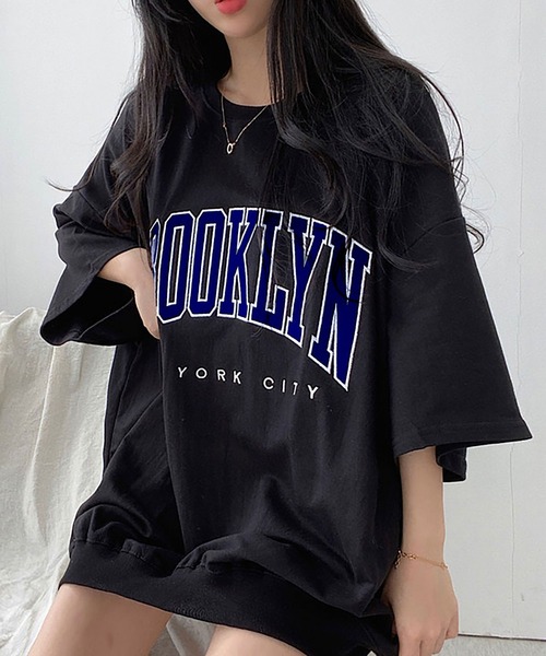 

Футболка с принтом "Бруклин" NinaetLina, черный