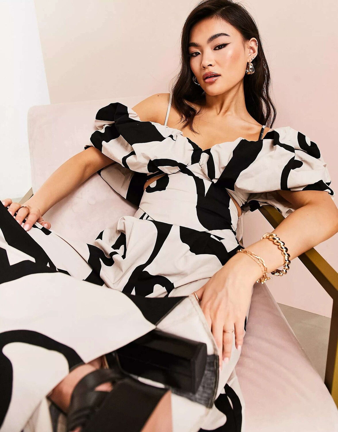 

Укороченный хлопковый топ с завитками и принтом ASOS LUXE Coord