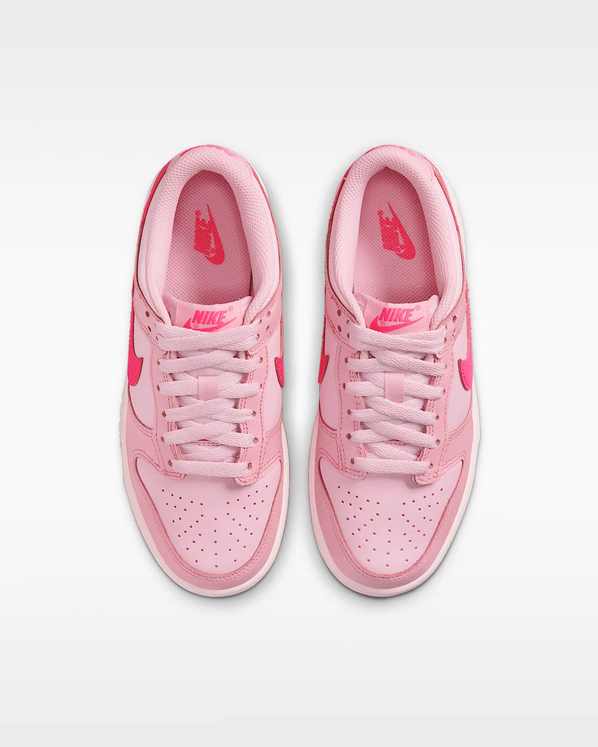Кроссовки Nike Dunk Low для детей, Medium Soft Pink/Hyper Pink/Pink Foam — фото 4