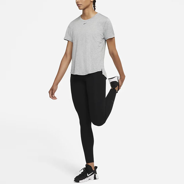 Футболка женская Grain Gray Nike — фото 4
