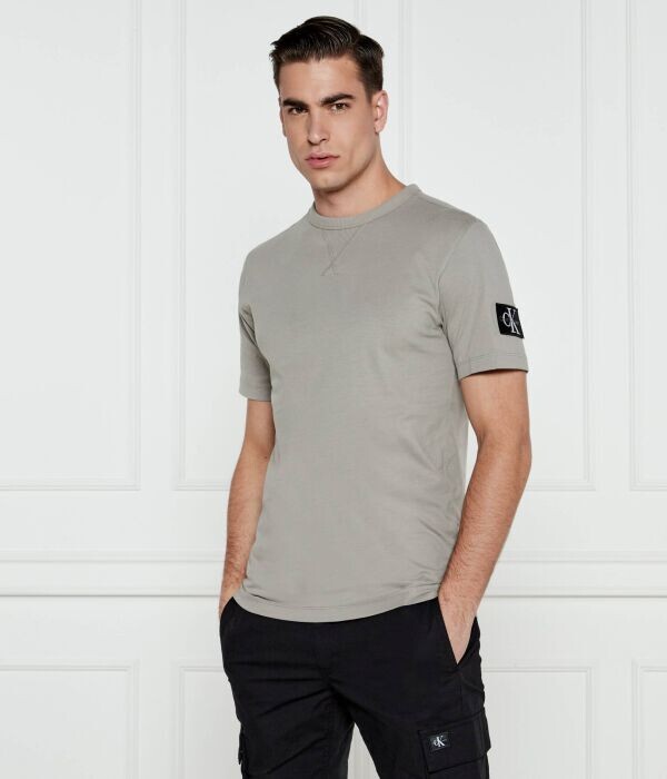 

Футболка Calvin Klein Jeans с нашивкой логотипа, бежевый