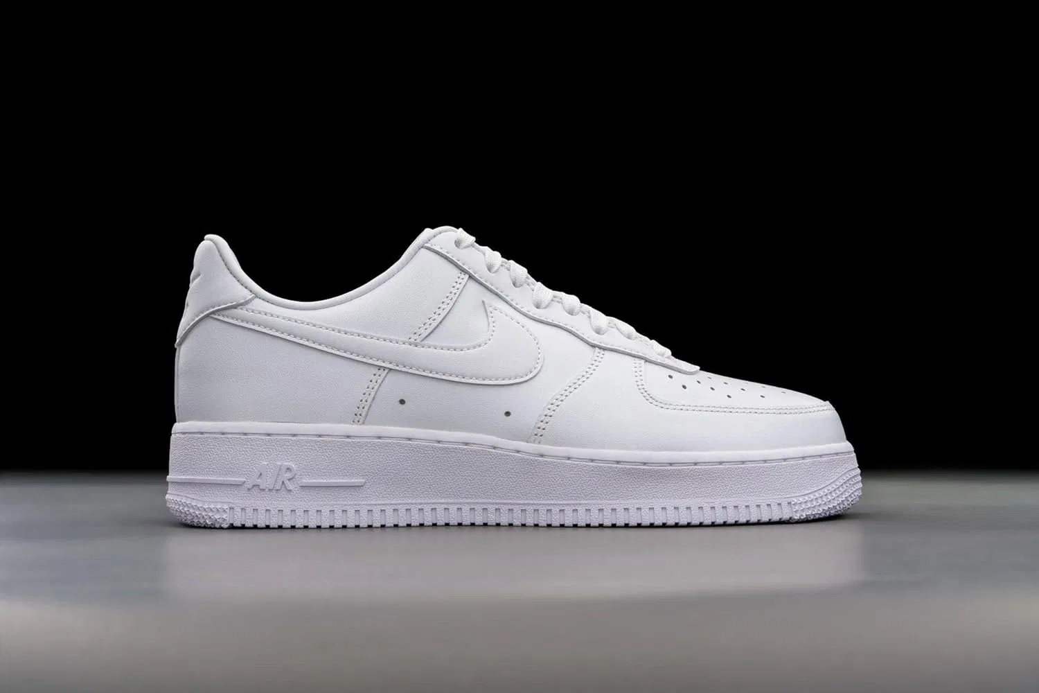 Кроссовки Nike Air Force 1 '07 Fresh унисекс, белый — фото 2