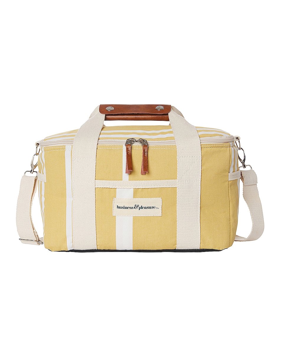 

Сумка Business & Pleasure Co. Premium Cooler, цвет Vintage Yellow