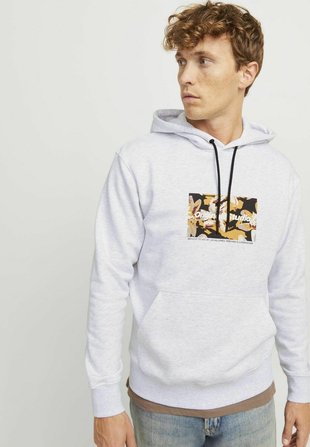 

Толстовка с капюшоном GEDRUCKT Jack & Jones, молочный