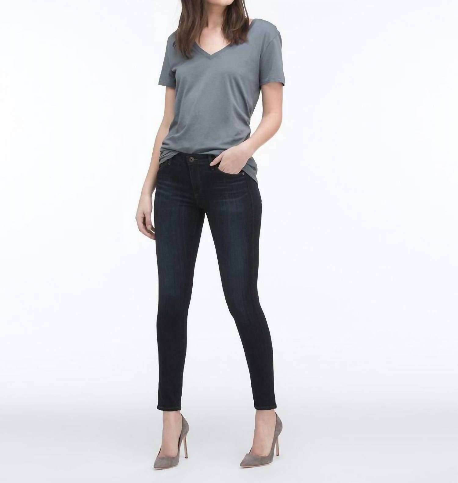 

Джинсы-скинни The Legging Ankle Skinny в сером угольном цвете AG Jeans, цвет grey coal wash