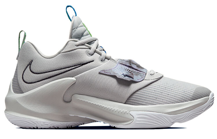 

Мужские баскетбольные кроссовки Nike Freak 3