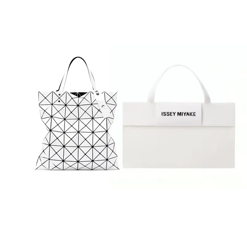 

ISSEY MIYAKE Поливинилхлоридная сумка-шоппер