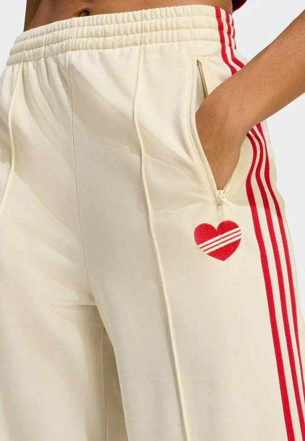Свободные спортивные штаны firebird Adidas Originals, Cream White Better Scarlet — фото 4
