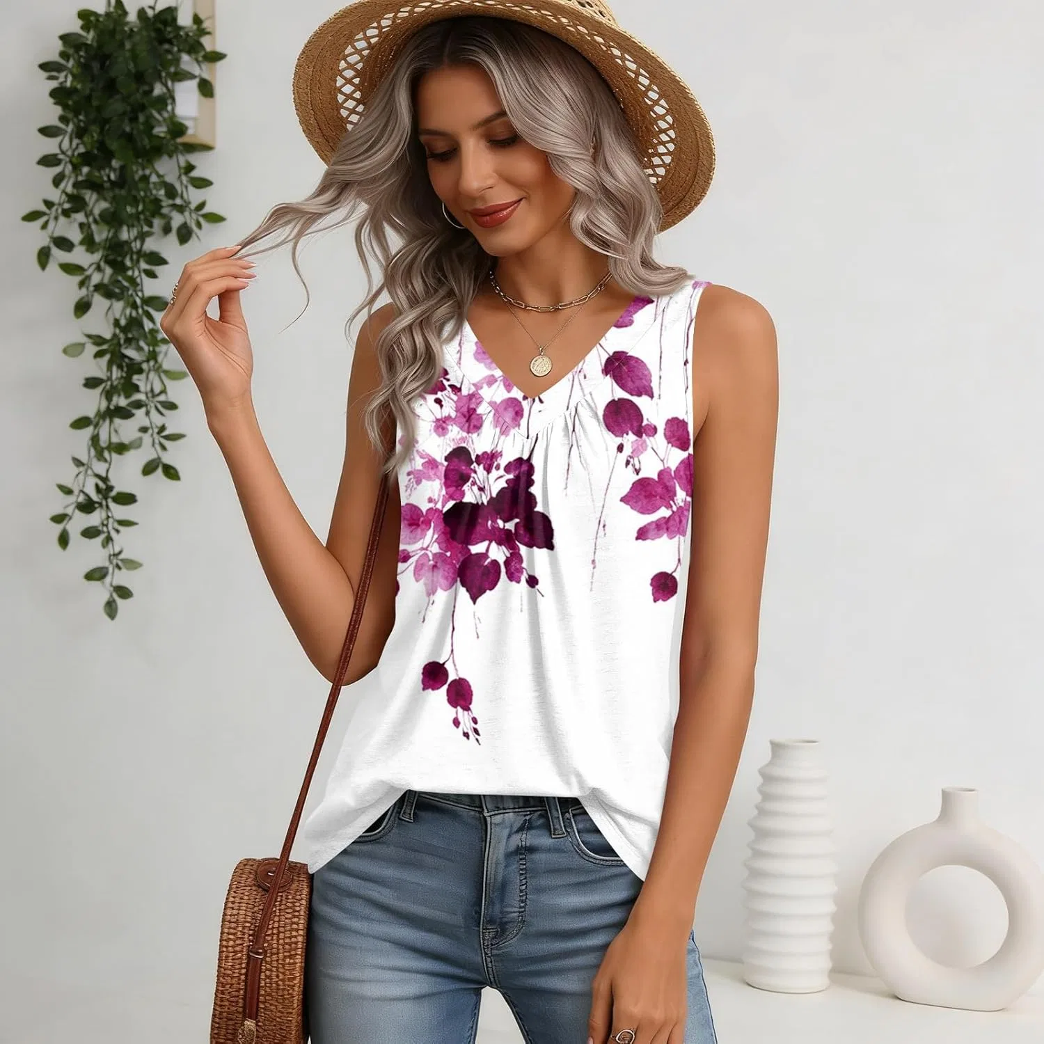 Женский топ майка V-образный вырез, мягкий, легкий, без рукавов, Polyester+Rayon+Spandex, 1-purple — фото 3