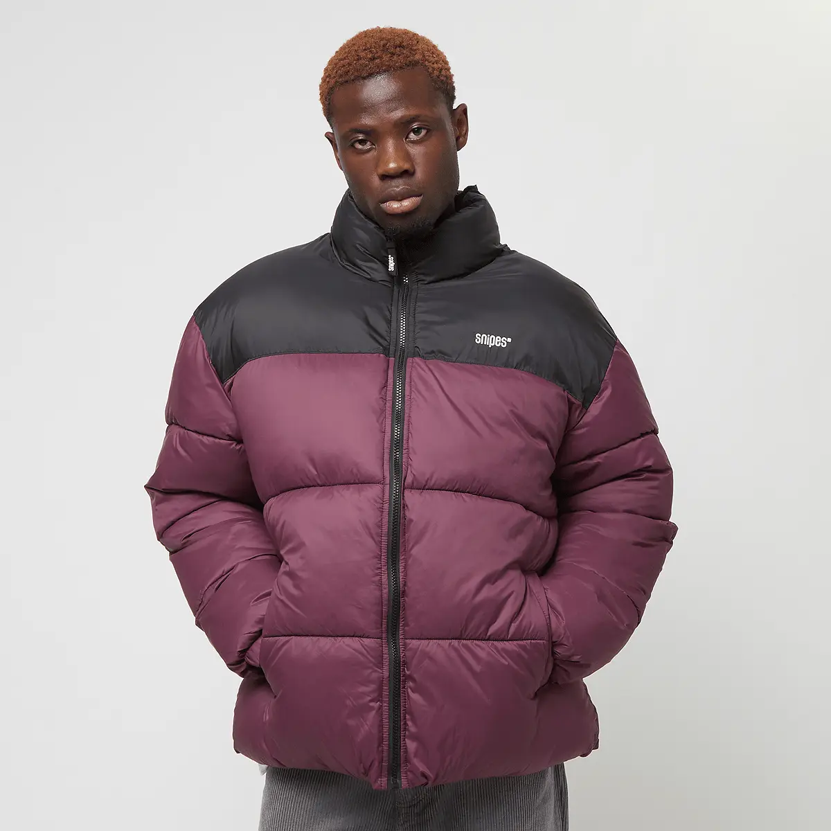 

Куртка SNIPES Small Logo Essential Puffer Jacke, красный