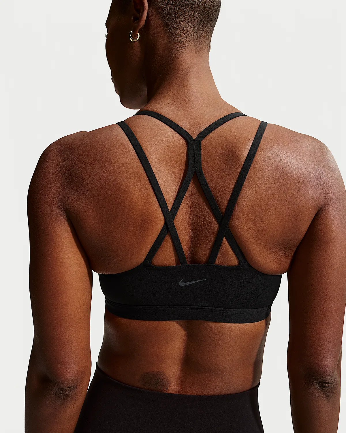 Женский спортивный бюстгальтер Nike Zenvy Strappy с легкой поддержкой и чашками, Black/Cool Grey