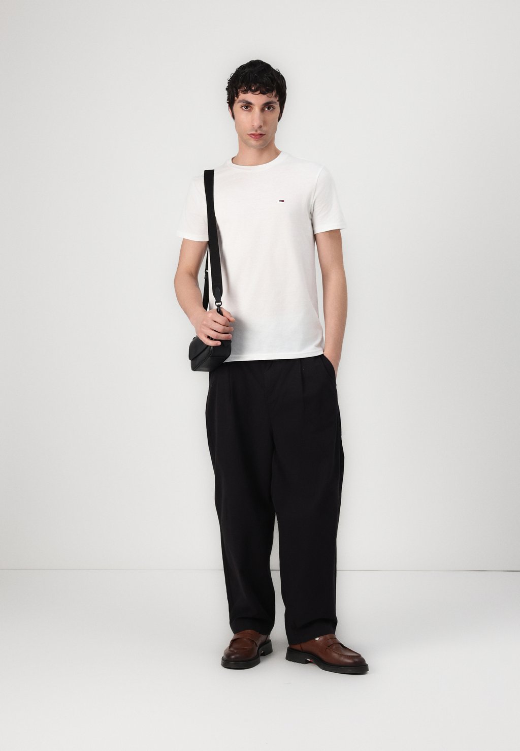 

Базовая футболка TEE 2 PACK Tommy Jeans, кремовый