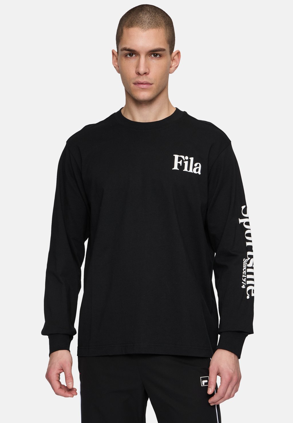 

Лонгслив Fila, черный