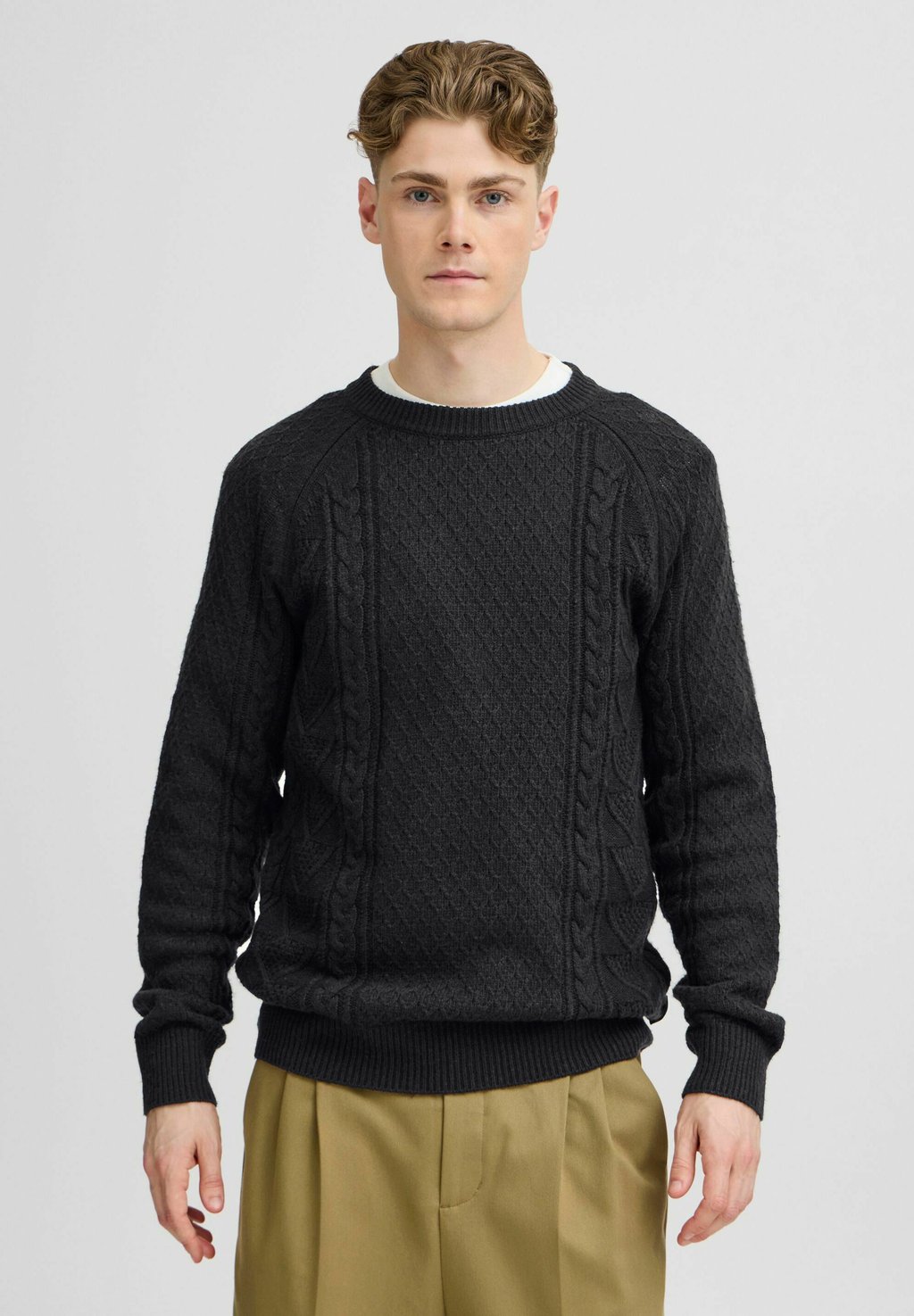 

Джемпер CREW NECK CABLE Casual Friday, черный