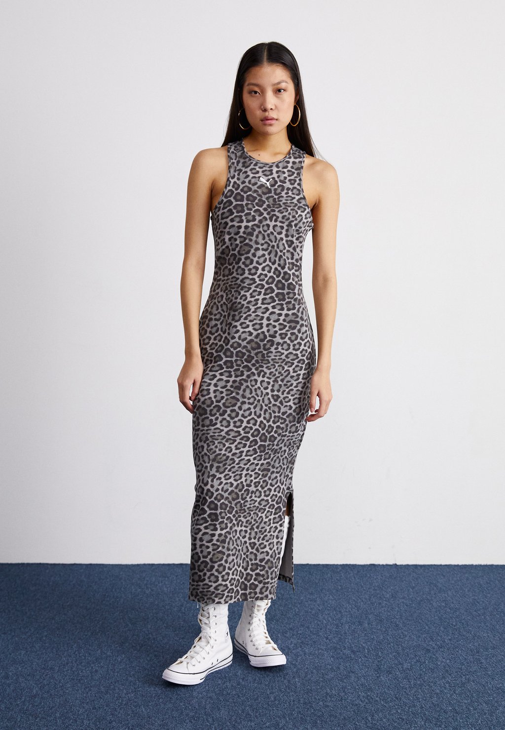 

Платье из джерси LEO LUXE SLIM DRESS Puma, черный