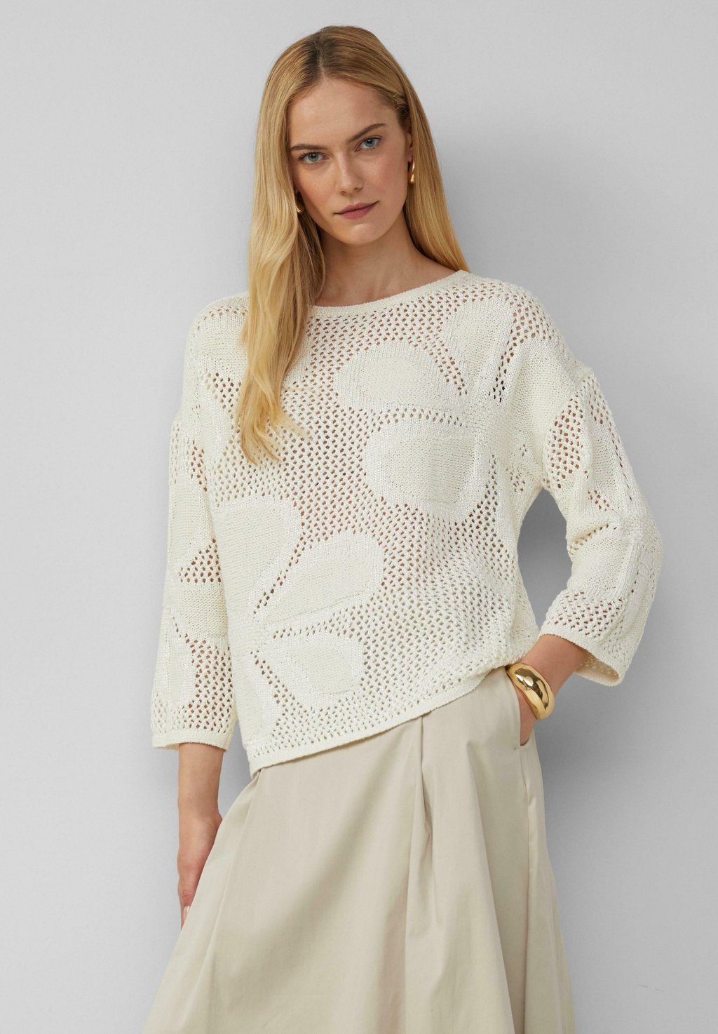 

Джемпер IM LOOSE FIT MIT FLORALEM MUSTER s.Oliver BLACK LABEL, кремовый