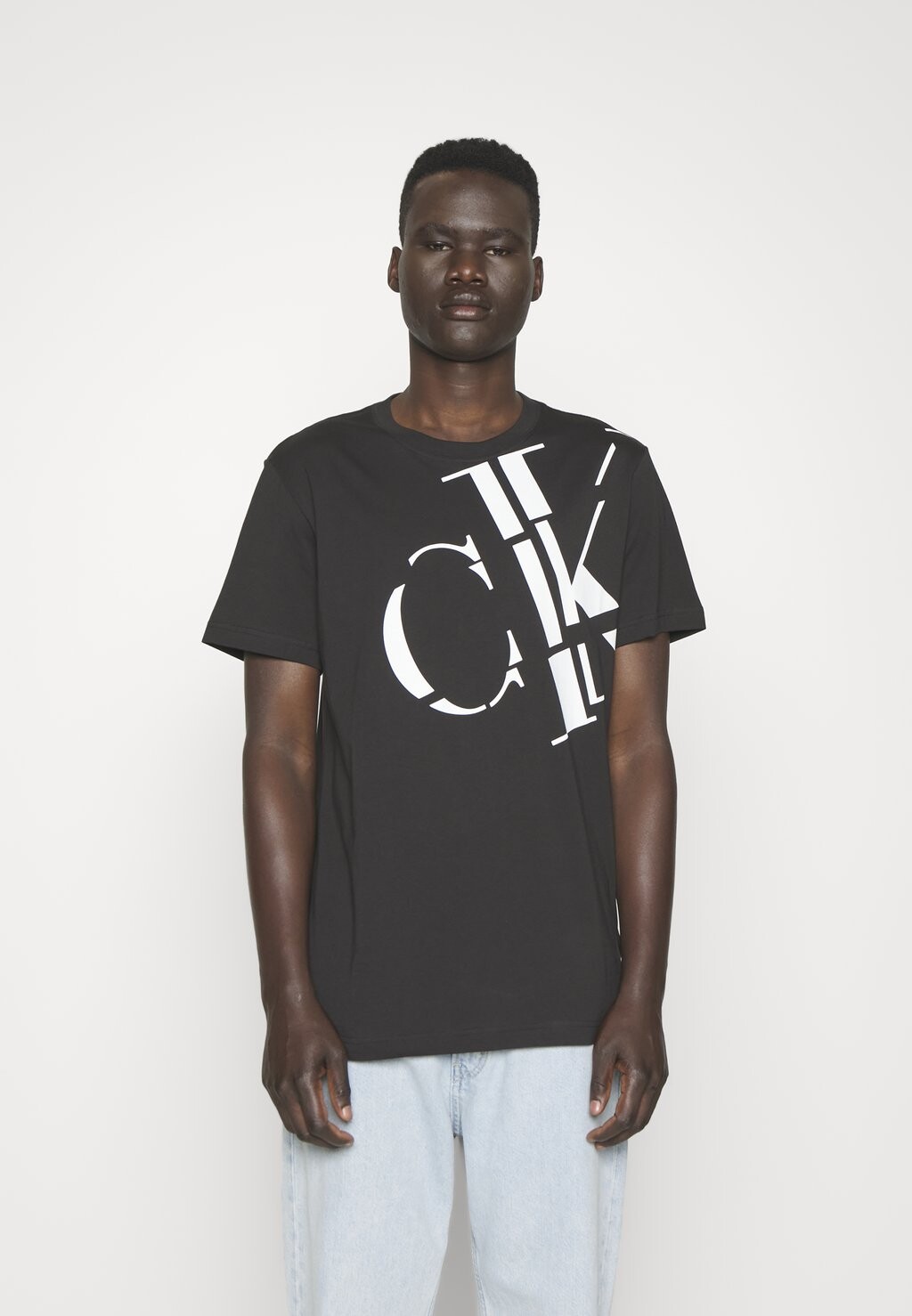 

Футболка с принтом Calvin Klein Jeans, белый