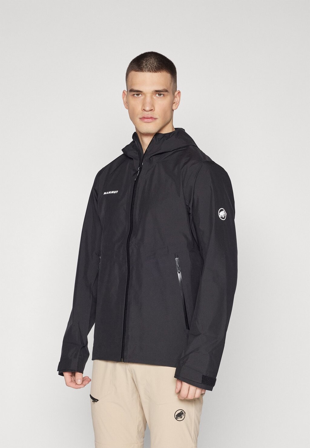 

Куртка Hardshell ALTO LIGHT HOODED JACKET MEN Mammut, цвет black
