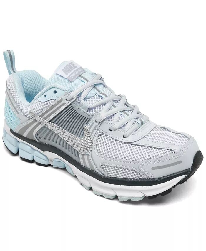 

Большие кроссовки Vomero 5 Casual от Finish Line Nike, серебряный