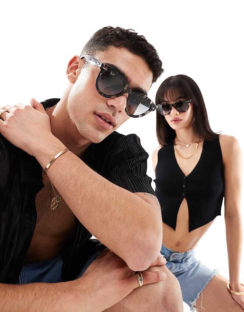 

Солнцезащитные очки Ray-Ban – Way – Wayfarer серого черепахового цвета