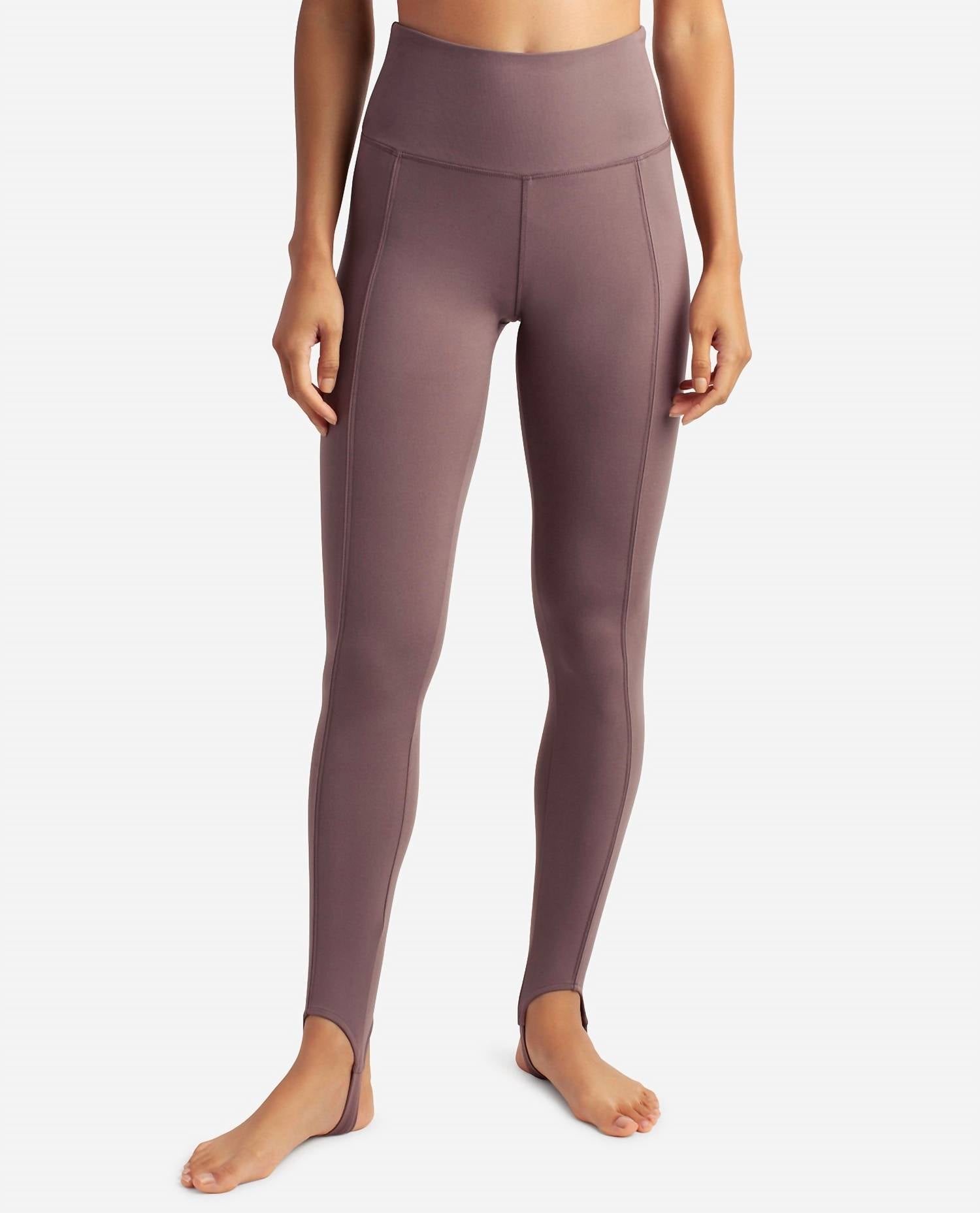 

Леггинсы Truffle Stirrup в цвете Plum Truffle Danskin